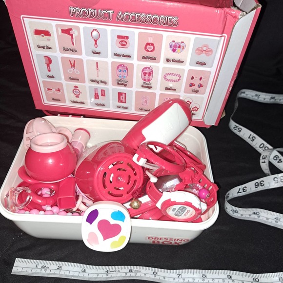 NIB - Make-Up Toy Set in hard shell travel Case for little girls - Picture 2 of 6